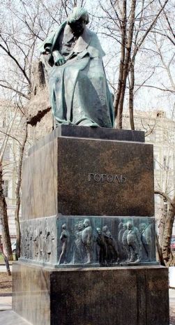 Н.А. Андреев, Ф.О. Шехтель. Памятник Н.В. Гоголю на Никитском бульваре в Москве. 1909.