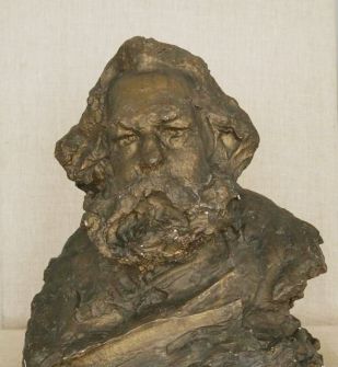 А.С. Голубкина. Бюст Карла Маркса. 1905. Гипс тонированный, отливка. 56х50х35 см. ОМИИ. С-33.